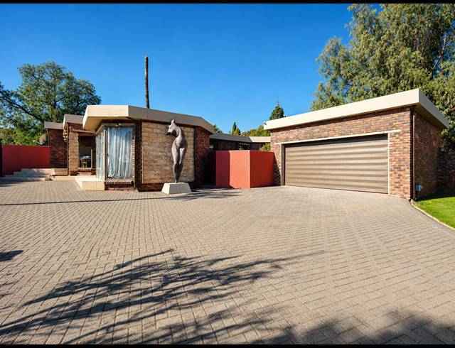 4 BEDROOM HOUSE FOR SALE IN THREE RIVERS EAST